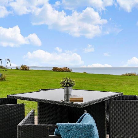 Immaculate 2-Bed House At The Beach 12H Brenderup Extérieur photo