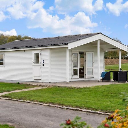 Immaculate 2-Bed House At The Beach 12H Brenderup Extérieur photo